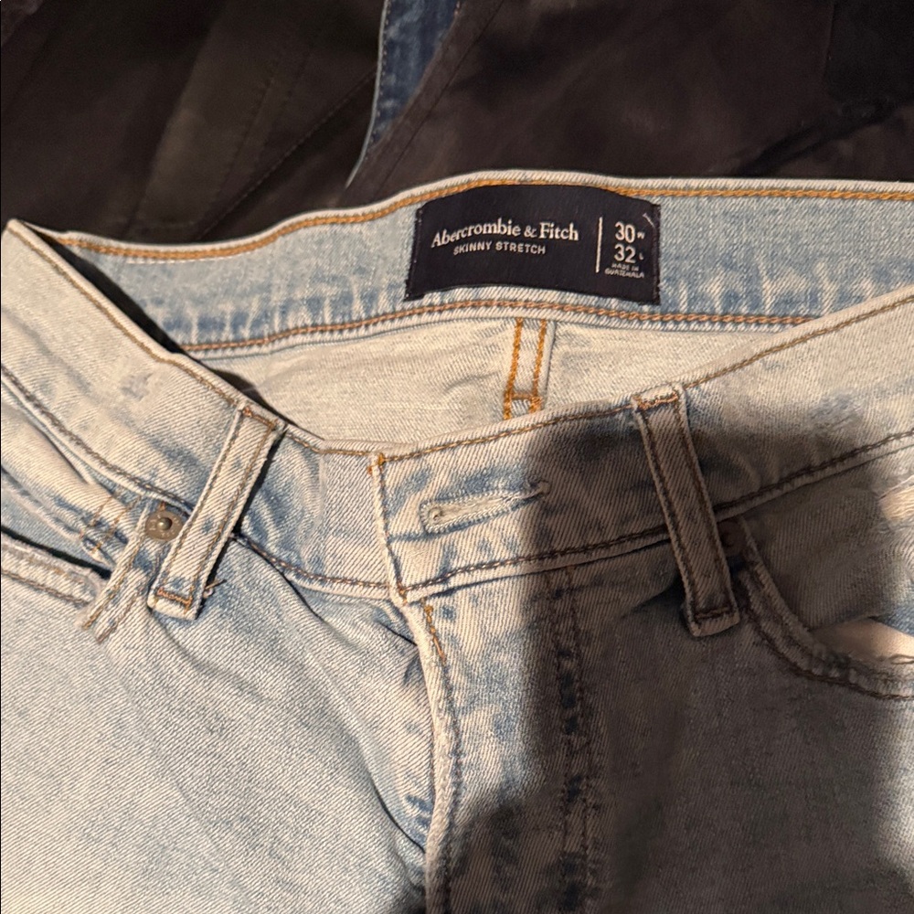 Abercrombie & Fitch Light Wash Skinny Jeans - Pale Blue